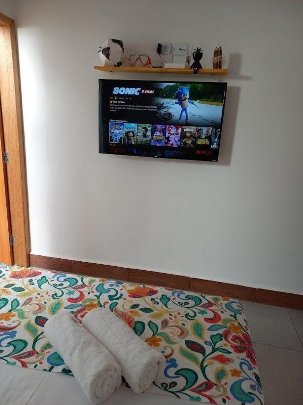 Casinha Aconchegante No Centro De Bonito I Tv, Ar-Condicionado, Bicicletas, Rede, Cozinha E Wi-Fi 20Mb Villa Eksteriør bilde